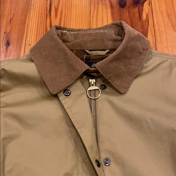Women’s Barbour Jacket - Size 6 - beige color - Picture 2 of 8